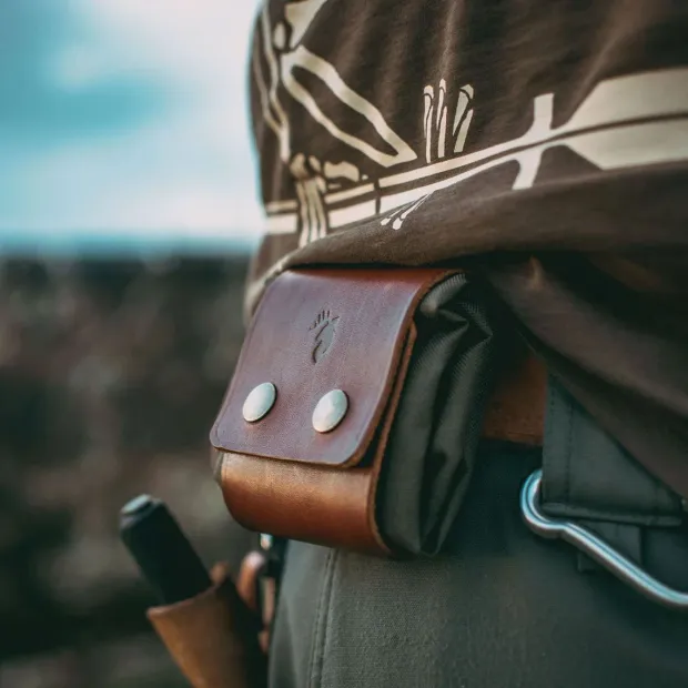 A Bushcraft Foraging Bag for the Woods